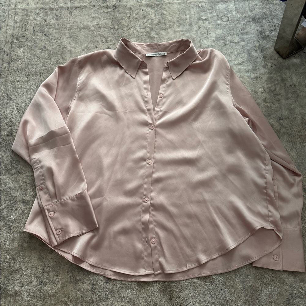 Abercrombie & Fitch Blush Button-Down Shirt